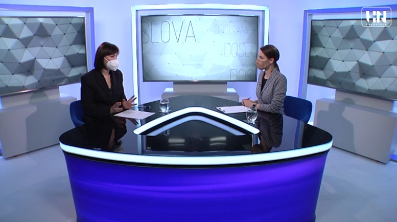 Screenshot zo štúdia HN televízie: rozhovoru s Barborou Burajovou, HN online, 5.1.2022