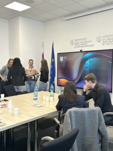 Fotografia z Dialógov s IVPR 3.3.2026