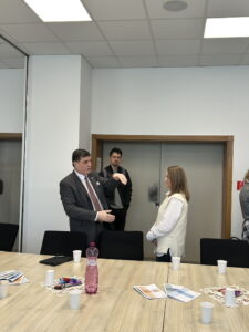 Fotografia z Dialógov s IVPR 3.3.2026